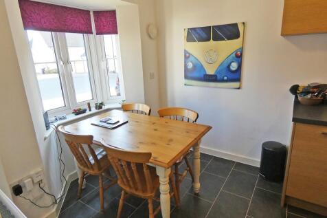 2285diningarea.jpg