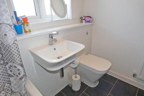 2285bathroom3.jpg