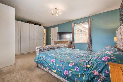 Master Bedroom.jpg