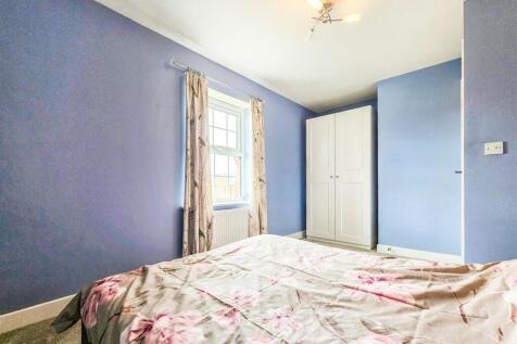 Fourth Bedroom (2).jpg