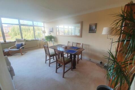 Living Area..jpg