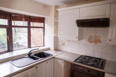 Kitchen 2.JPG