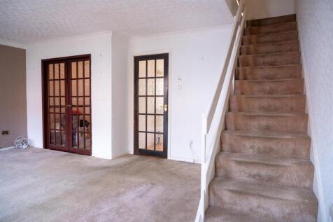 Living Room 5.JPG