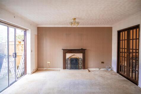 Living Room.JPG