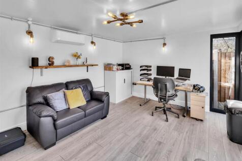 INTERIOR OFFICE STUDY