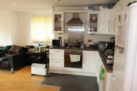 Lounge/Dining/Kitchen