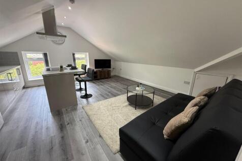 living room (2).jpg