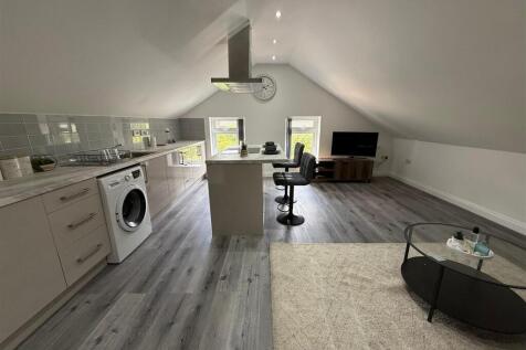 living room (1).jpg