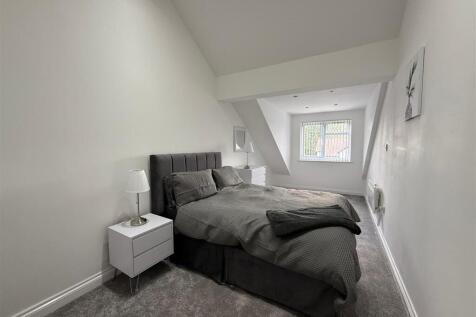 bedroom 2 (1).jpg