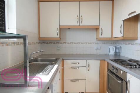 Kitchen 2.jpg