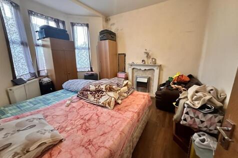 Reception room 1