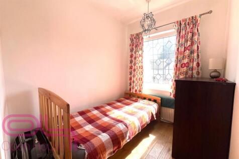 Priory Rd - Bedroom 3 .jpg