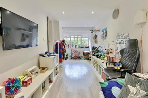 Playroom / Office
