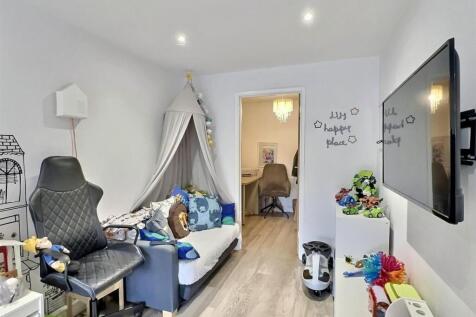Playroom / Office