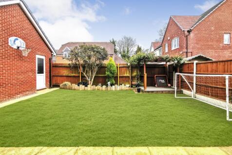 rear garden 1.jpg