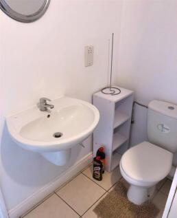 Bathroom.jpg
