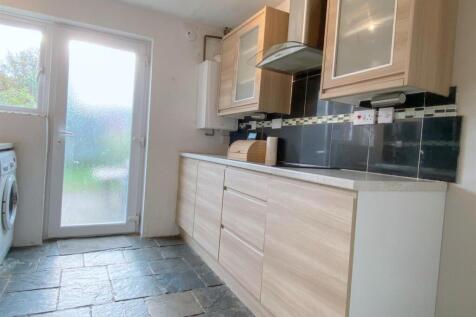 Kitchen1.jpg
