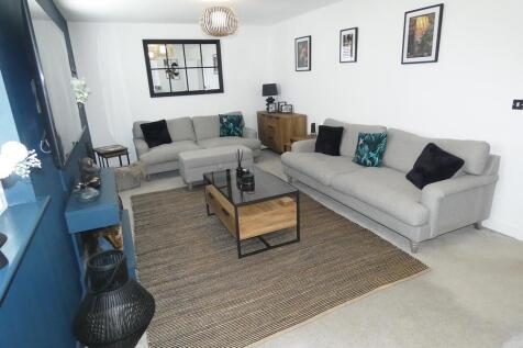 2289lounge5a.jpg