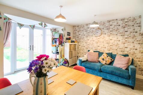 Family/Dining Room