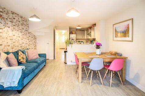 Family/Dining Room