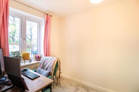 Bedroom 4/Study