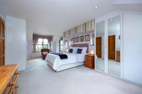 Bed 1.jpg
