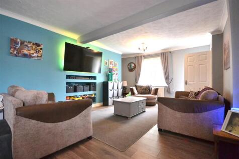 Lounge / Dining Room