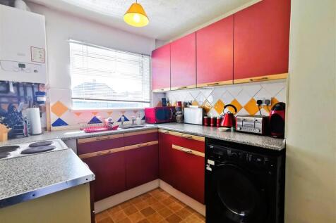 kitchen 2.jpg