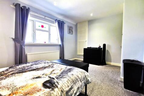 bedroom 1 3.jpg
