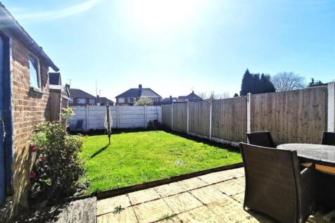 rear garden 1.jpg