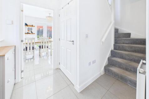 Harrier Way, Estate Agent, Burton on Trent (17).jp