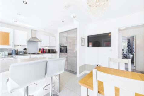 Harrier Way, Estate Agent, Burton on Trent (12).jp