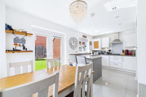 Harrier Way, Estate Agent, Burton on Trent (14).jp