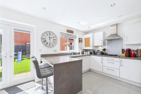 Harrier Way, Estate Agent, Burton on Trent (15).jp