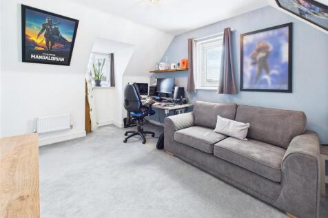 Harrier Way, Estate Agent, Burton on Trent (29).jp