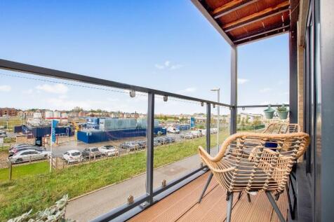 Balcony 2.jpg