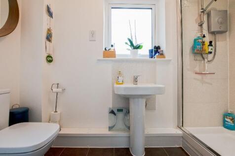 Ensuite WC.jpg