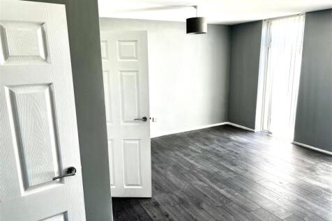 Living room .jpg