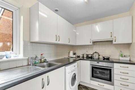 kitchen 3.jpg