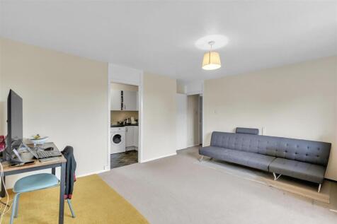 living room 1.jpg