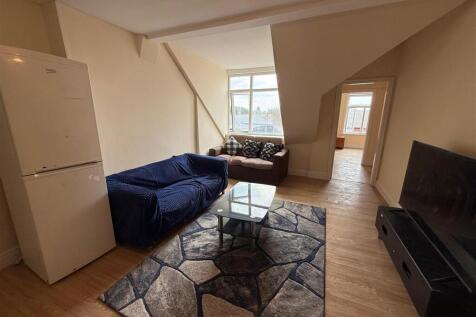 living room (2).jpg