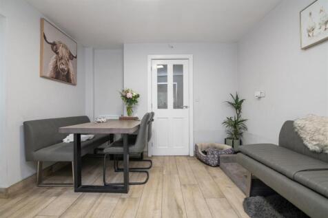 Breakfast Room