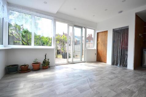 Utility Room/ Sun room