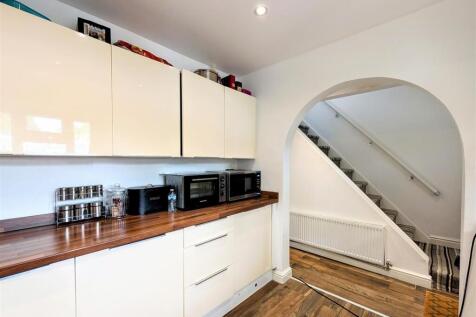 kitchen 3.jpg