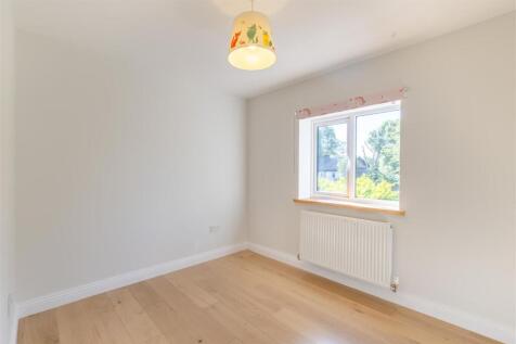 Bedroom 4.jpg