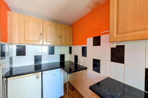 kitchen 2.jpg
