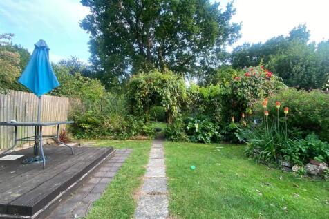GARDEN PATIO.jpg