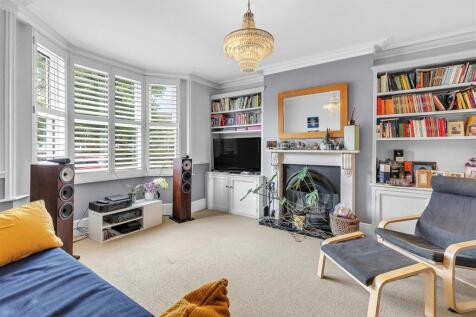 living room1a.jpg