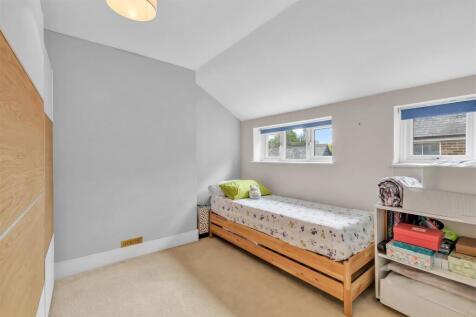 Bed3.jpg