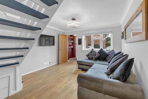 living room a.jpg